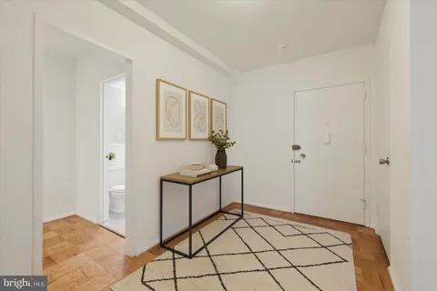 $415,000 | 220 West Rittenhouse Square, Unit 6F, Philadelphia, PA 19103