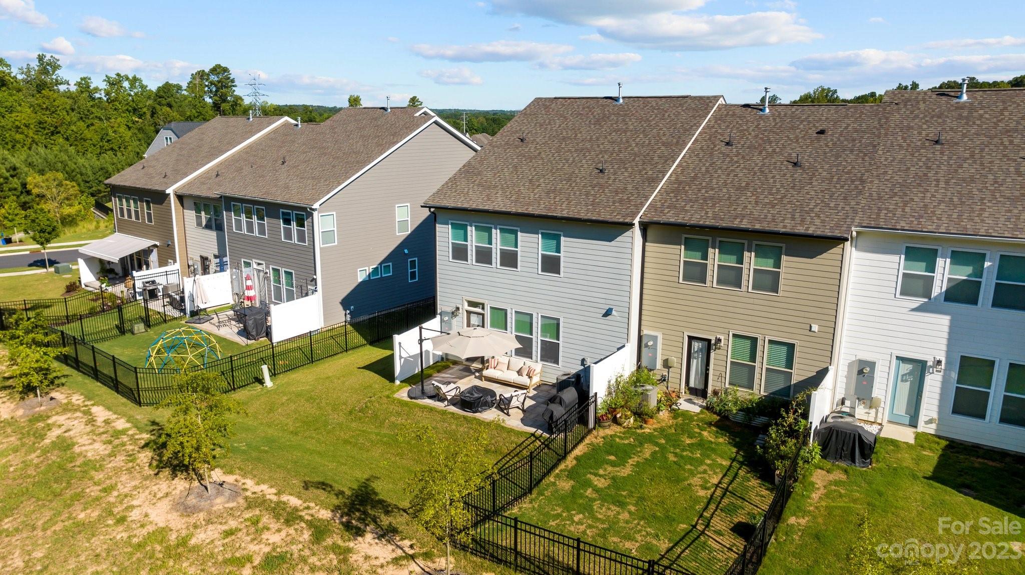 2075 Suttonview Road Fort Mill, SC 29708 - Photo 32 of 39 front view of house with a yard