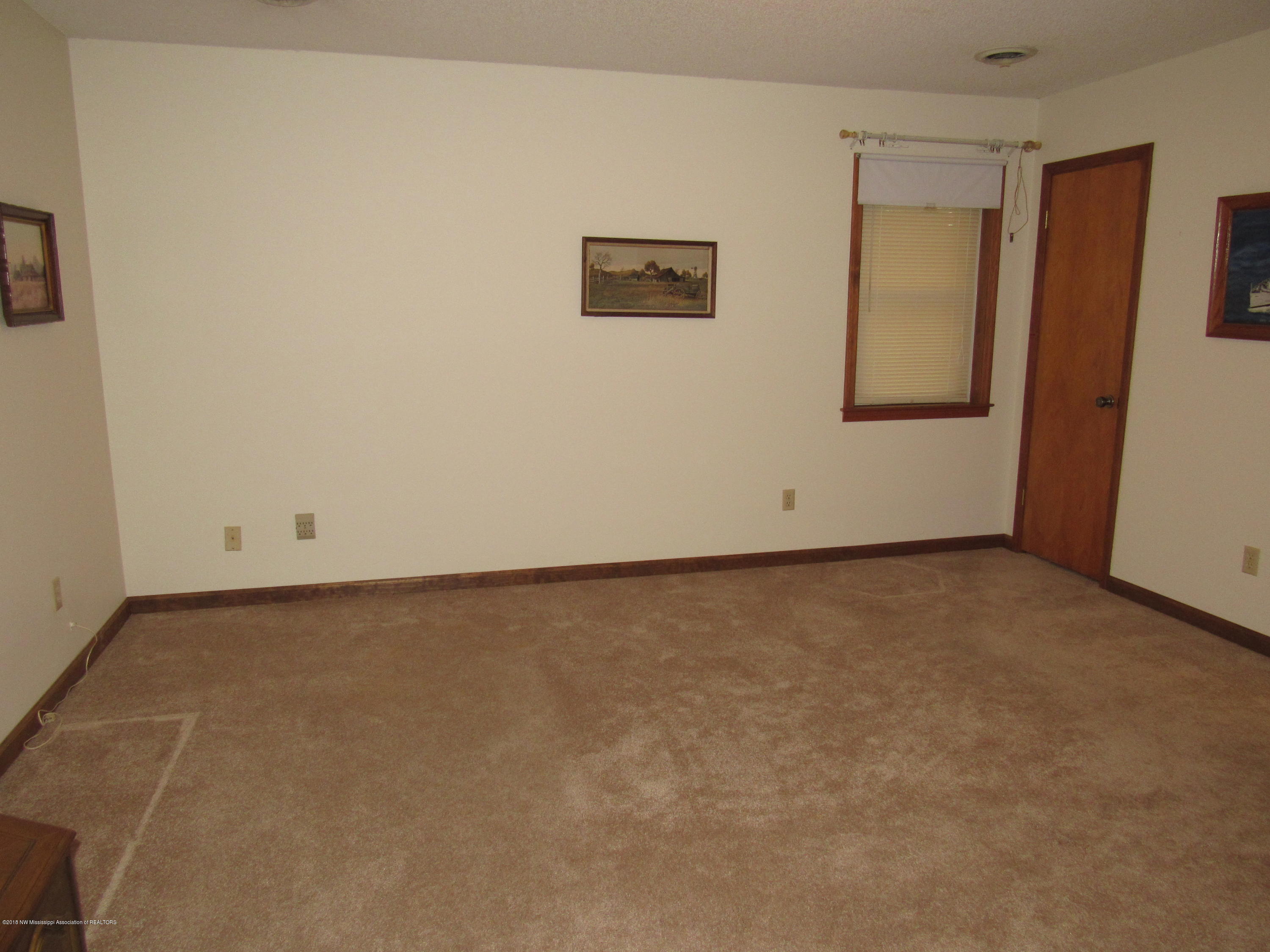 3785 Byhalia Road Hernando, MS 38632 - Photo 8 of 18 master bedroom