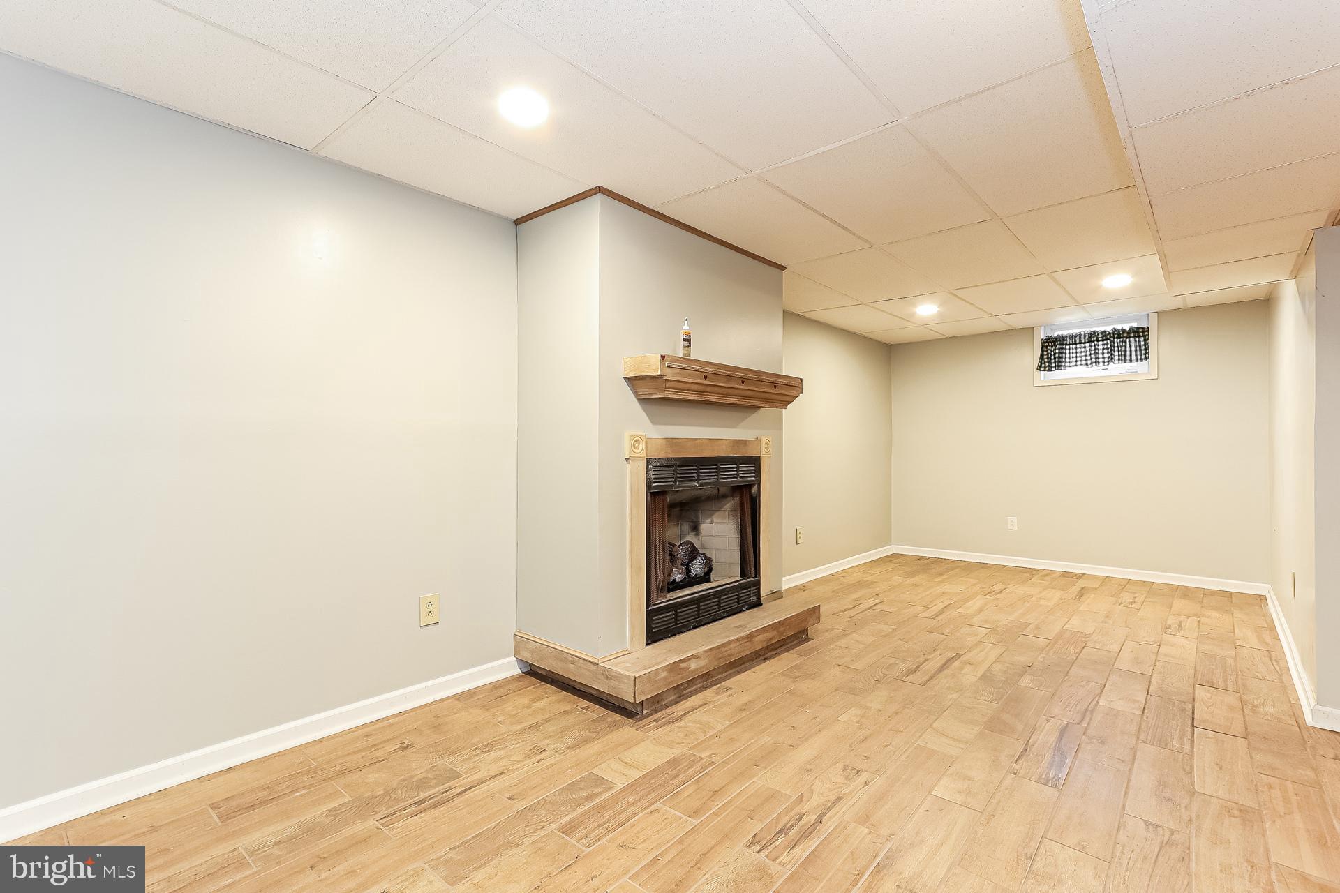 185 Laux Road Monroeville, NJ 08343 - Photo 2 of 15