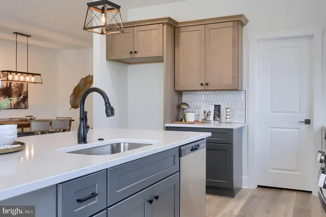 $599,900 | 259 Bellaride Lane, Unit 49, Millersville, PA 17551