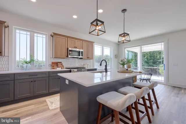 $599,900 | 259 Bellaride Lane, Unit 49, Millersville, PA 17551