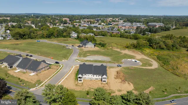 $599,900 | 259 Bellaride Lane, Unit 49, Millersville, PA 17551