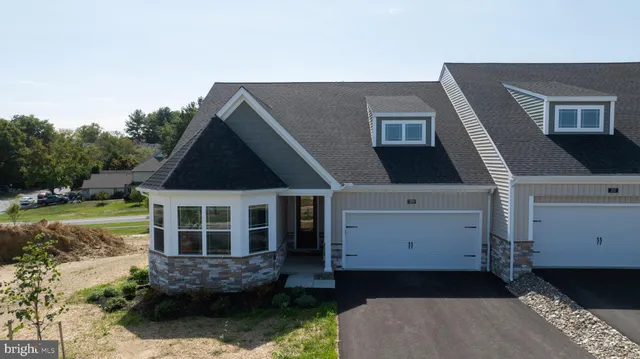 $599,900 | 259 Bellaride Lane, Unit 49, Millersville, PA 17551