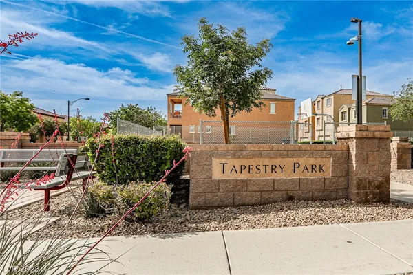 $2,200 | 7560 Trendy Court, Las Vegas, NV 89149