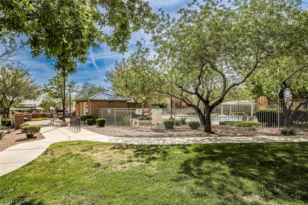 $2,200 | 7560 Trendy Court, Las Vegas, NV 89149