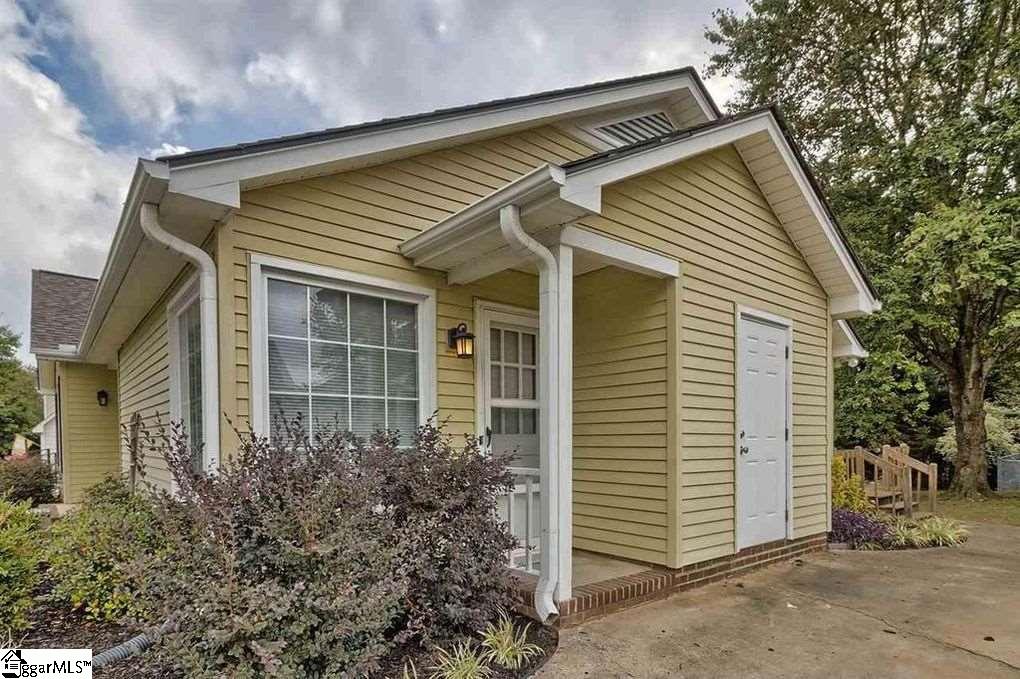 113 Bennington Road Greer, SC 29650 - Photo 2 of 17 Gallery Image 2