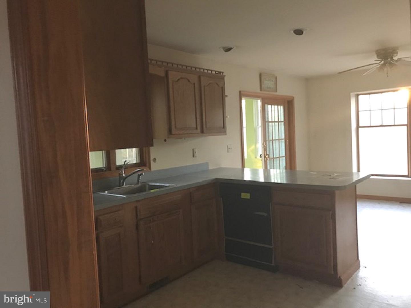 319 Maple Road Mount Laurel, NJ 08054 - Photo 9 of 24
