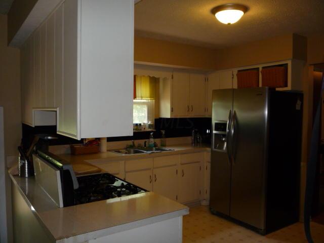 332 Watling Road Columbus, OH 43230 - Photo 6 of 12