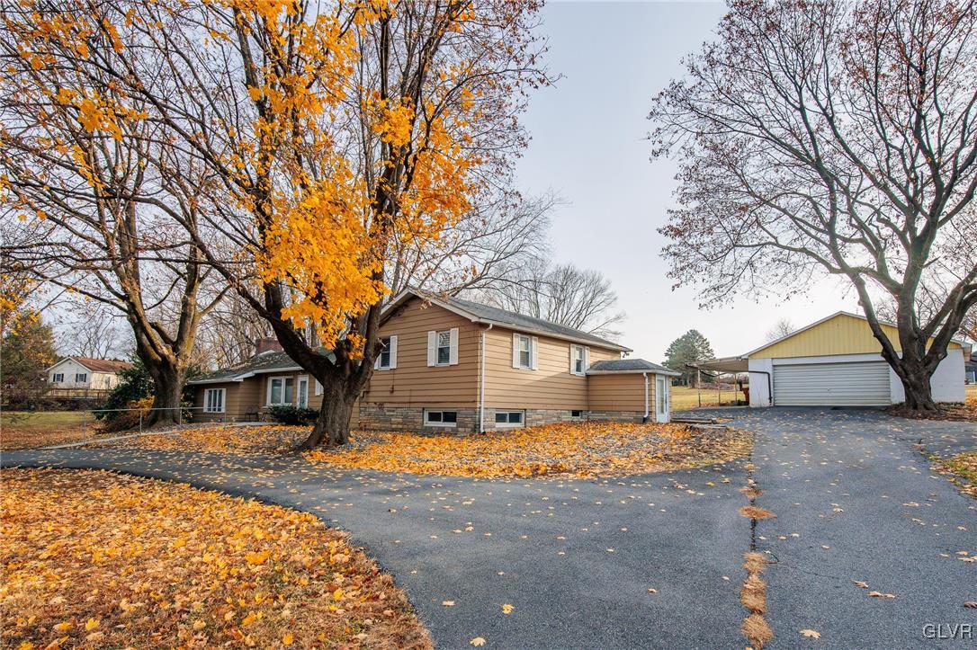 1303 Lieb Road Easton, PA 18040 - Photo 4 of 37 Gallery Image 4