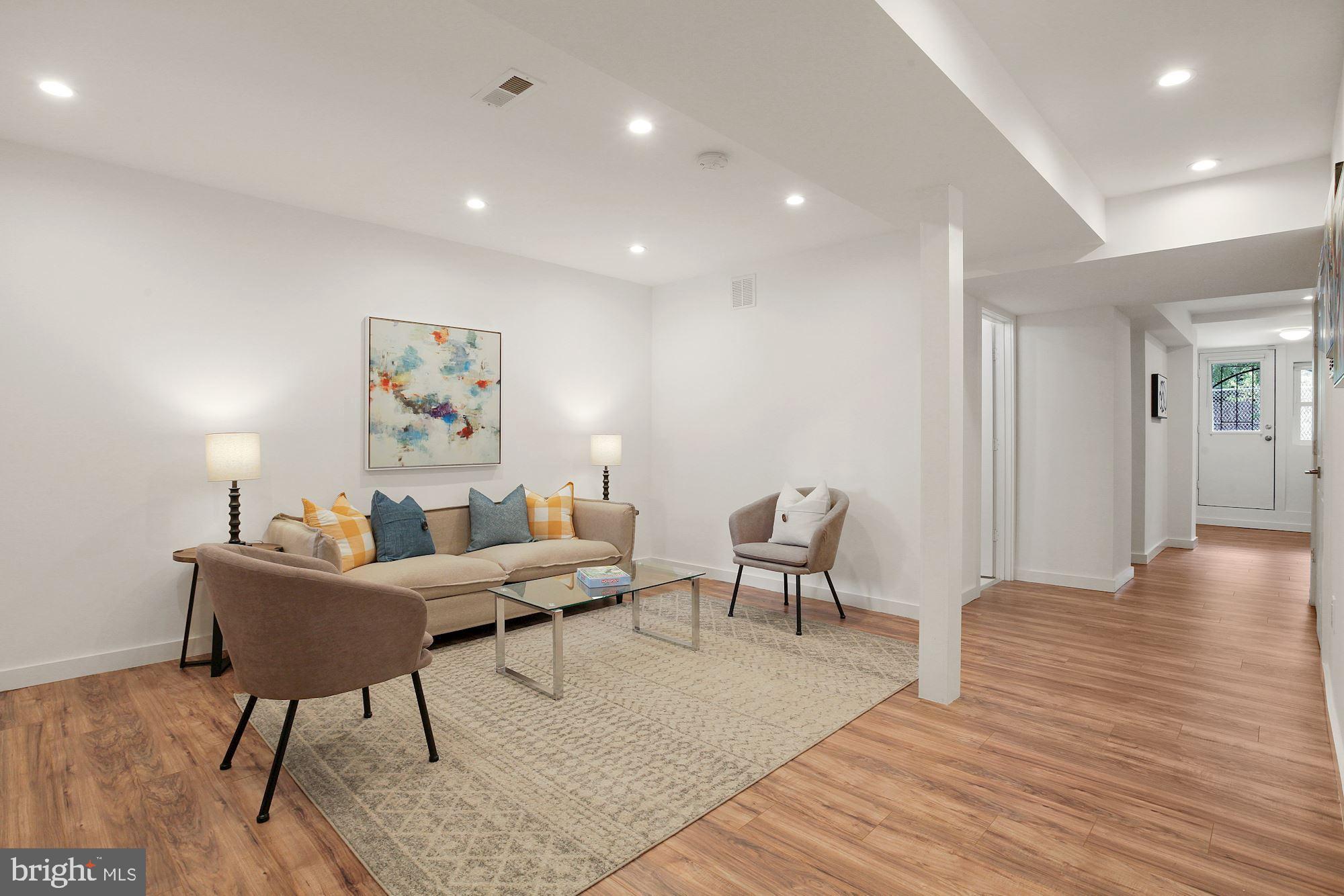 2425 3rd Street Northeast Washington, DC 20002 - Photo 27 of 37 Family room