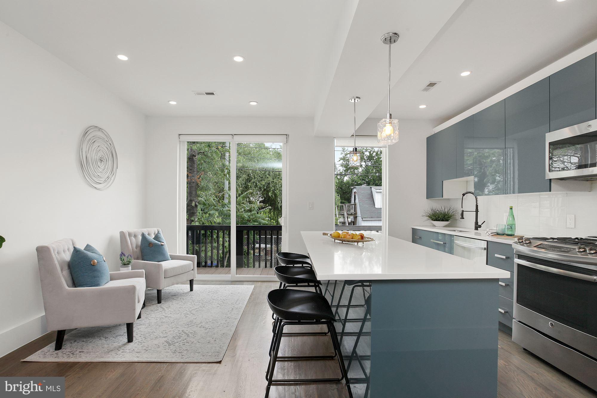 2425 3rd Street Northeast Washington, DC 20002 - Photo 9 of 37 another seating area