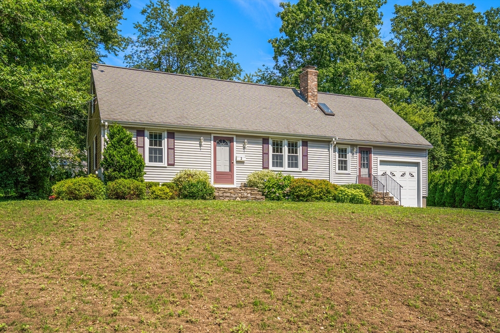 3 Larchwood Road Paxton, MA 01612 - Photo 1 of 26 Gallery Image 1