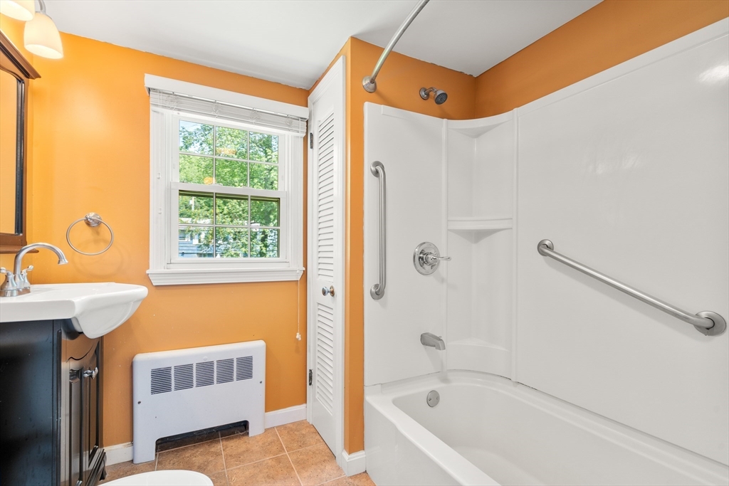 3 Larchwood Road Paxton, MA 01612 - Photo 20 of 26 Gallery Image 20
