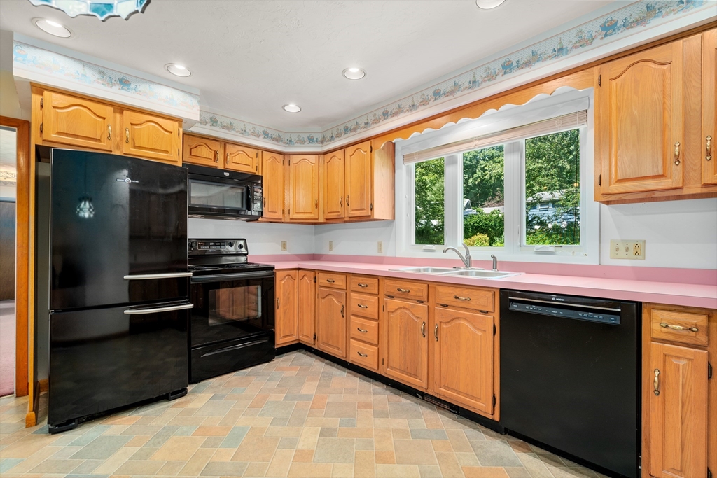 3 Larchwood Road Paxton, MA 01612 - Photo 4 of 26 Gallery Image 4