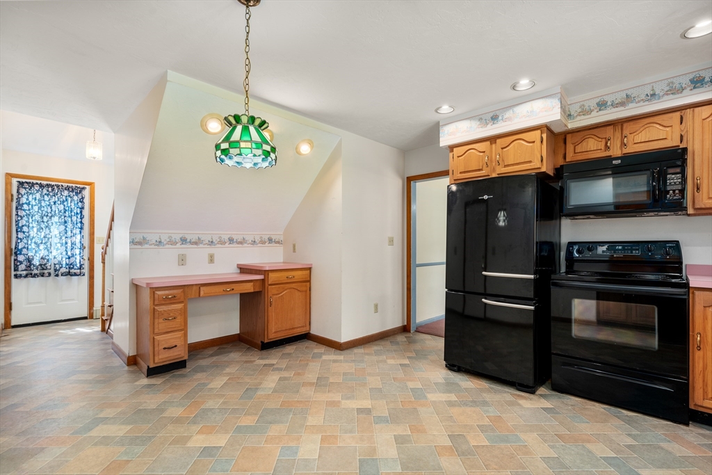 3 Larchwood Road Paxton, MA 01612 - Photo 5 of 26 Gallery Image 5