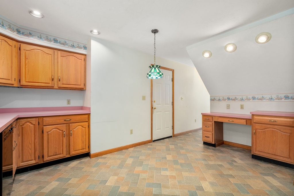 3 Larchwood Road Paxton, MA 01612 - Photo 6 of 26 Gallery Image 6