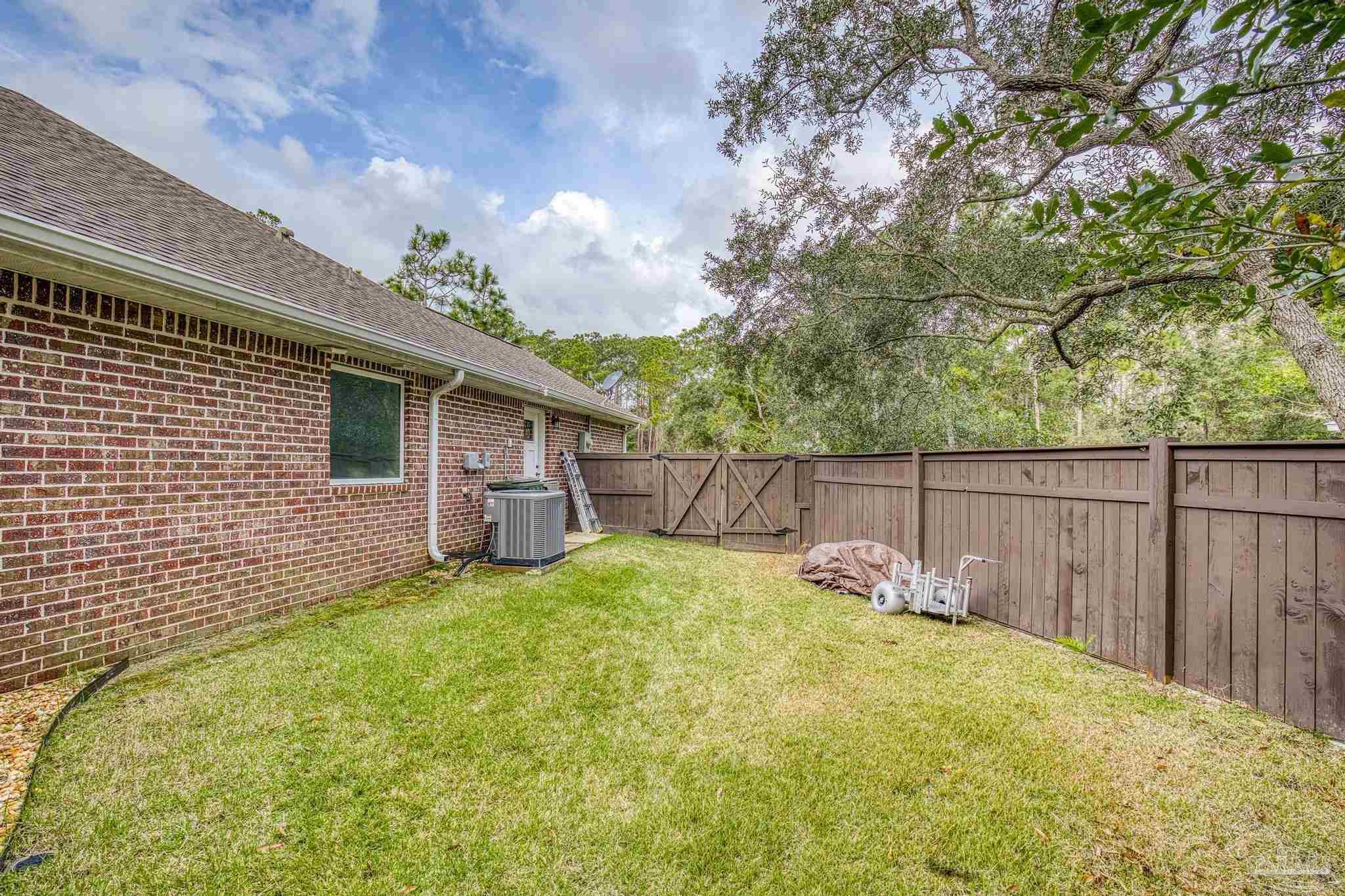 5550 North Shore Road Pensacola, FL 32507 - Photo 17 of 72 Gallery Image 17