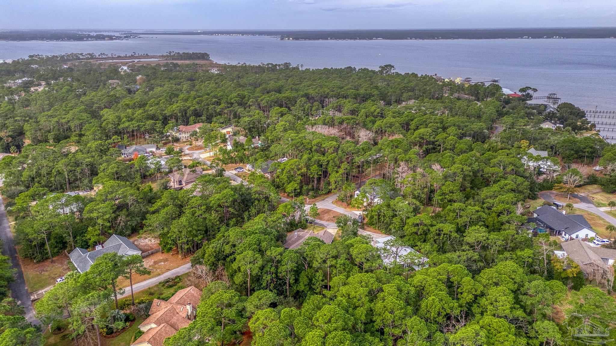 5550 North Shore Road Pensacola, FL 32507 - Photo 2 of 72 Gallery Image 2