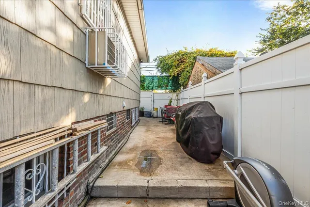 $1,188,000 | 132-14 Horace Harding Expressway | Kew Gardens Hills