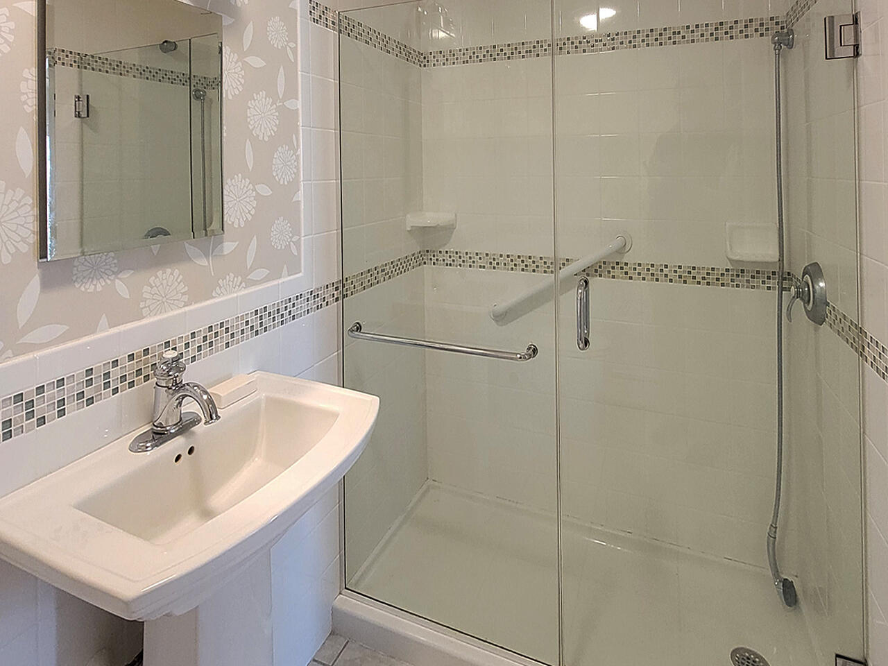 28 Lewis Point Road, Unit 2 Damariscotta, ME 04543 - Photo 16 of 26 1-Interior-7-1280