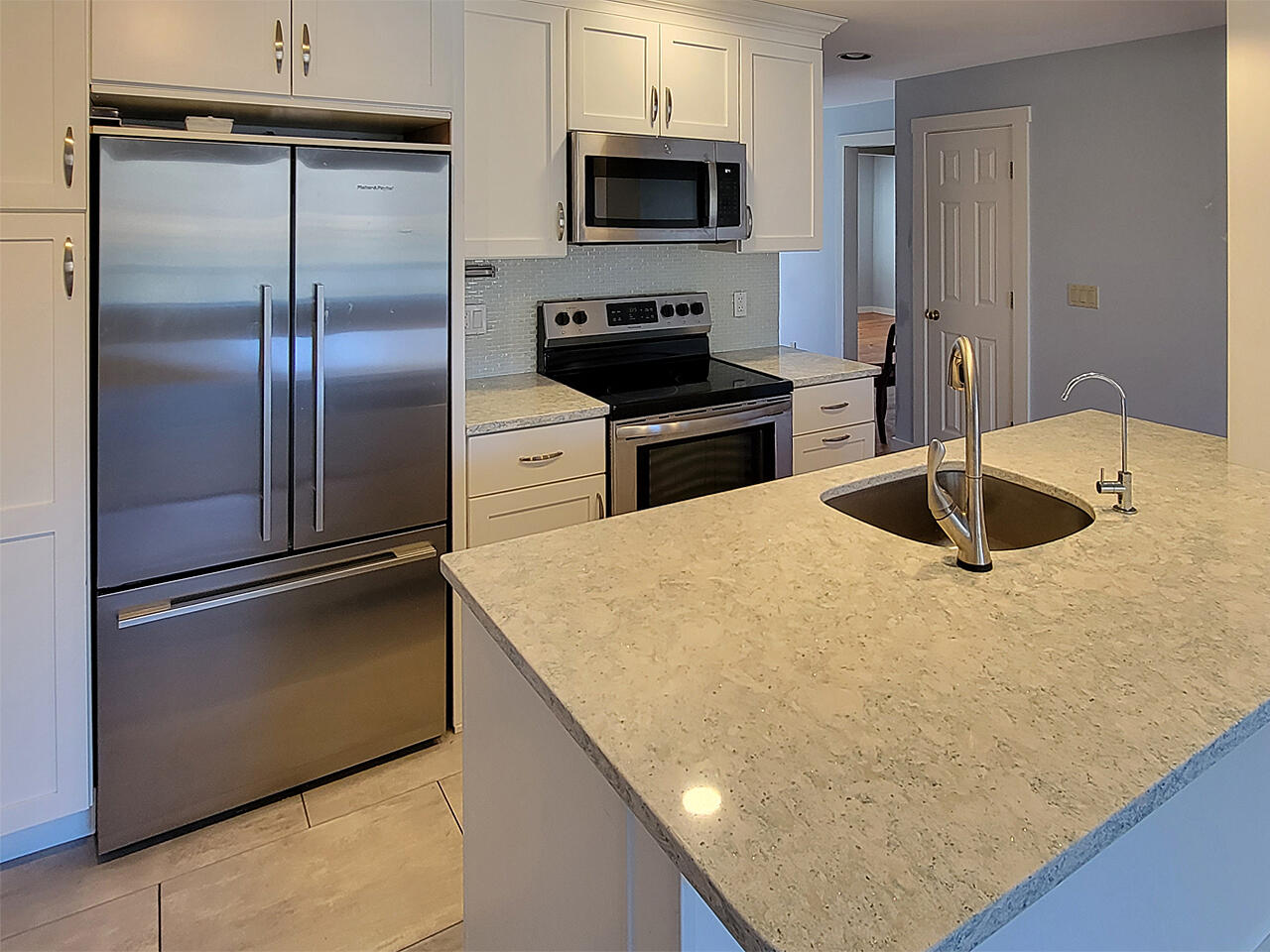 28 Lewis Point Road, Unit 2 Damariscotta, ME 04543 - Photo 10 of 26 1-Interior-1-1280