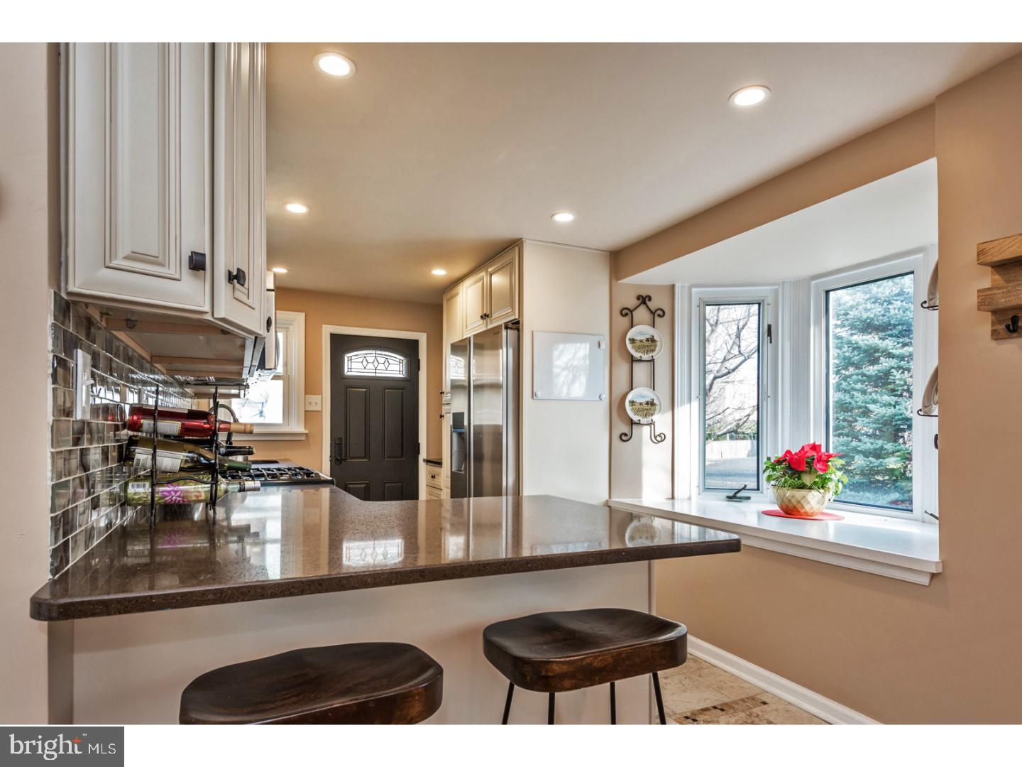 422 Madison Road Willow Grove, PA 19090 - Photo 4 of 22 Kitchen