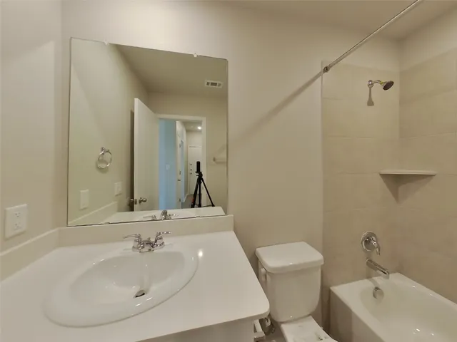 $1,779 | 5205 Sidesaddle Drive, Georgetown, TX 78626