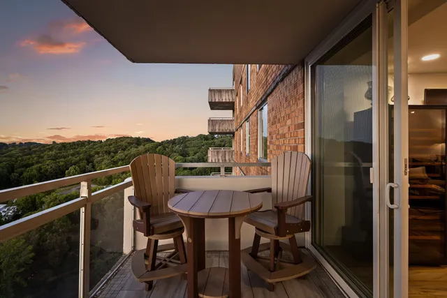 $329,000 | 1131 Stringers Ridge Road, Unit 12B, Chattanooga, TN 37405