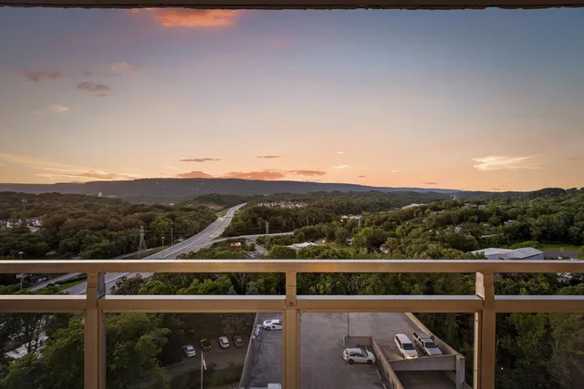 $329,000 | 1131 Stringers Ridge Road, Unit 12B, Chattanooga, TN 37405