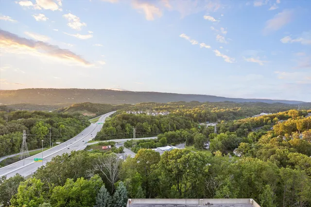 $329,000 | 1131 Stringers Ridge Road, Unit 12B, Chattanooga, TN 37405