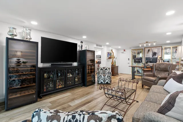 $329,000 | 1131 Stringers Ridge Road, Unit 12B, Chattanooga, TN 37405