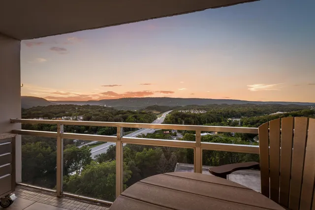 $329,000 | 1131 Stringers Ridge Road, Unit 12B, Chattanooga, TN 37405