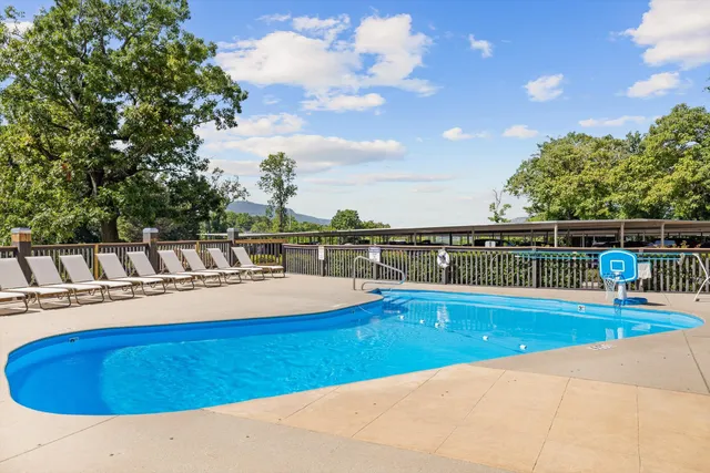 $329,000 | 1131 Stringers Ridge Road, Unit 12B, Chattanooga, TN 37405