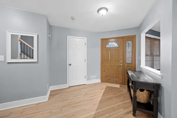 $419,888 | 907 Thornwood Court, Unit 2, St. Charles, IL 60174