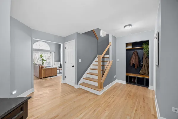 $419,888 | 907 Thornwood Court, Unit 2, St. Charles, IL 60174