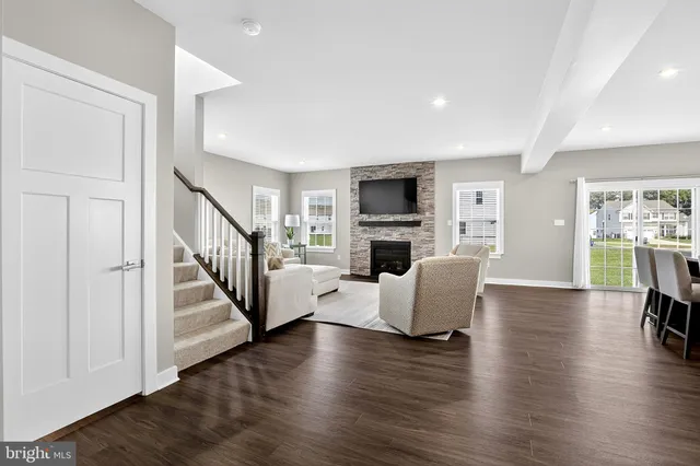 $750,000 | 911 Cadman Drive, Middletown, DE 19709