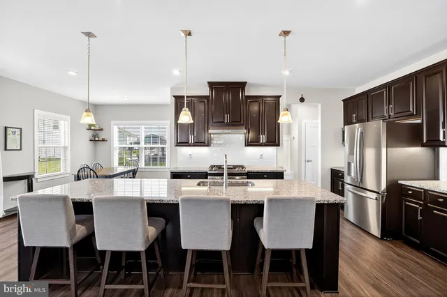 $750,000 | 911 Cadman Drive, Middletown, DE 19709