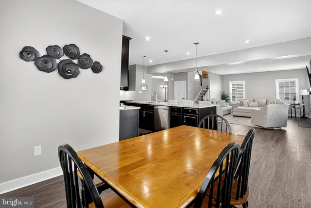 $750,000 | 911 Cadman Drive, Middletown, DE 19709