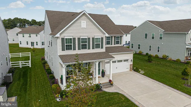 $750,000 | 911 Cadman Drive, Middletown, DE 19709