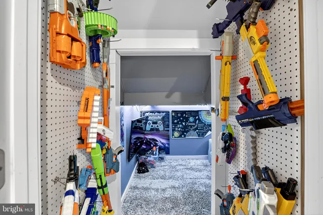 $750,000 | 911 Cadman Drive, Middletown, DE 19709