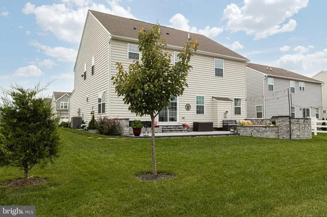 $750,000 | 911 Cadman Drive, Middletown, DE 19709