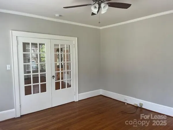 $2,900 | 801 Hawthorne Lane, Charlotte, NC 28204