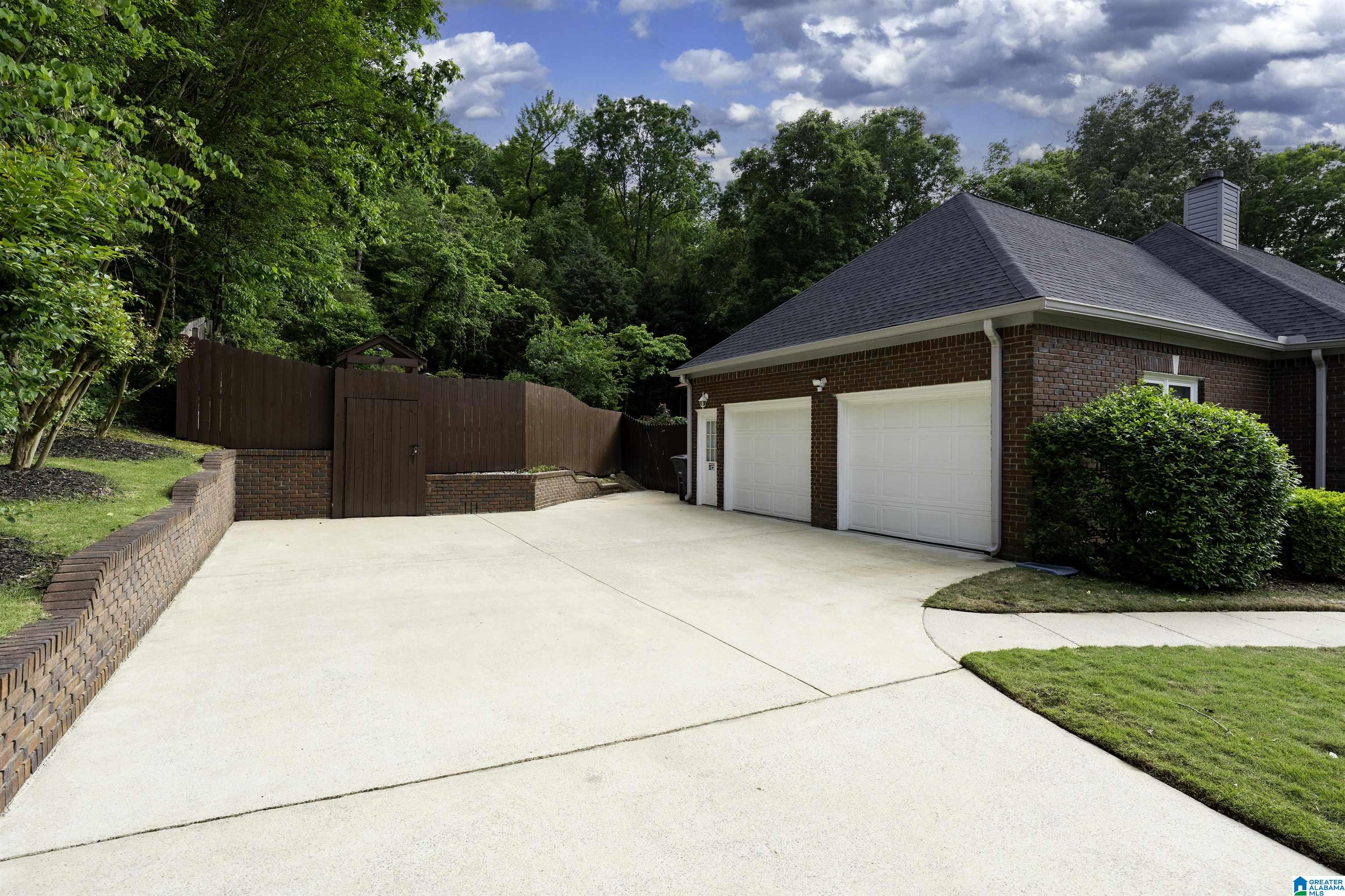 6217 Windsor Lane Pinson, AL 35126 - Photo 36 of 44