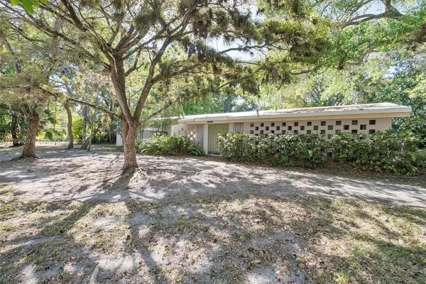 $1,700,000 | 11600 Southwest 69th Court, Pinecrest, FL 33156