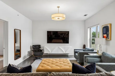 $465,000 | 5710 McCommas Boulevard, Unit 101, Dallas, TX 75206