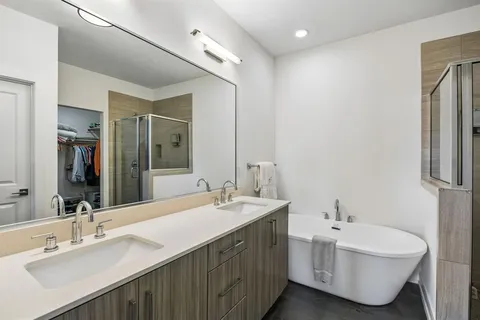 $465,000 | 5710 McCommas Boulevard, Unit 101, Dallas, TX 75206