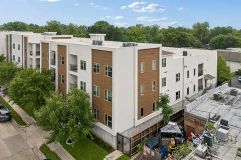 $465,000 | 5710 McCommas Boulevard, Unit 101, Dallas, TX 75206