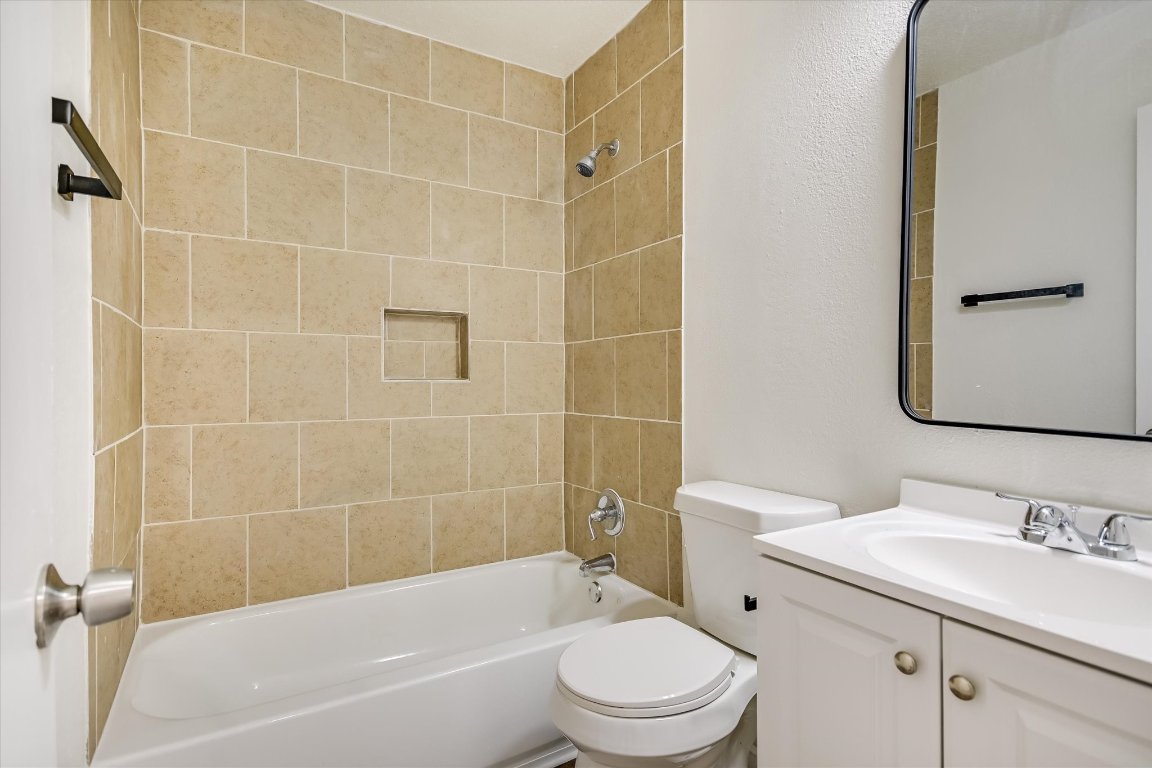 1402 Waterloo Trail, Unit A Austin, TX 78704 - Photo 11 of 15