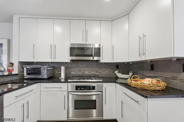 $639,900 | 7 Coniston Court, Wayne, NJ 07470